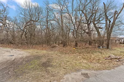 1033 E 41st Place, Gary, IN 46409 - Photo 3