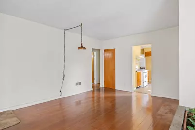 907 W 12th Street, La Porte, IN 46350 - Photo 5