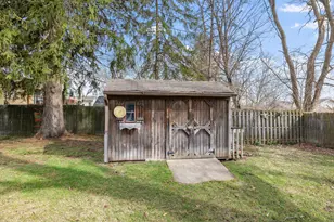 907 W 12th St, La Porte, IN 46350 - Photo 29