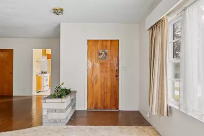 907 W 12th Street, La Porte, IN 46350 - Photo 3