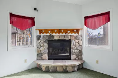 907 W 12th Street, La Porte, IN 46350 - Photo 21