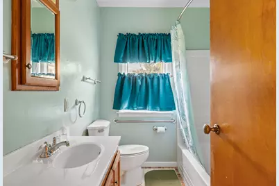 907 W 12th Street, La Porte, IN 46350 - Photo 19