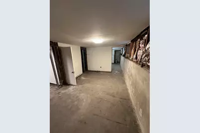 2371 Monroe Street, Gary, IN 46407 - Photo 9