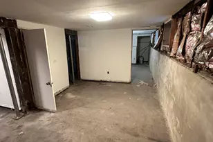 2371 Monroe St, Gary, IN 46407 - Photo 9