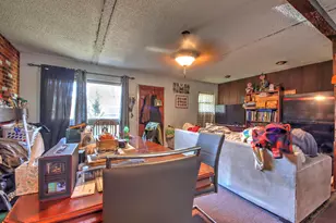 1407 J St, La Porte, IN 46350 - Photo 3