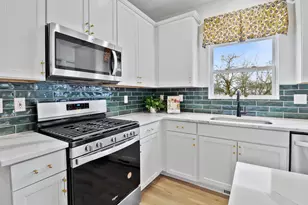 2716 Carrington Ct, Crown Point, IN 46307 - Photo 11