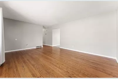 947 N Wood Street, Griffith, IN 46319 - Photo 3