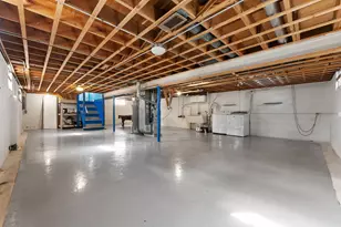 947 N Wood St, Griffith, IN 46319 - Photo 19