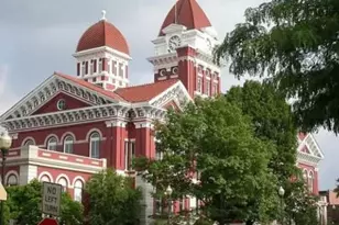 121 N West St, Crown Point, IN 46307 - Photo 15