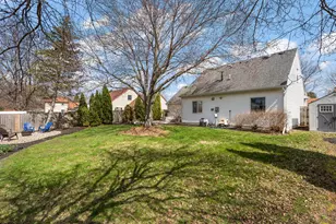 1309 Chesapeake Park Dr, Valparaiso, IN 46383 - Photo 23