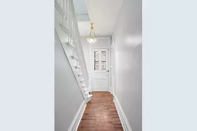 557 W Chicago Street, Valparaiso, IN 46385 - Photo 13