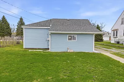 2228 S Putnam, Lake Station, IN 46405 - Photo 3