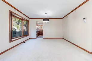 8407 Beech Ave, Munster, IN 46321 - Photo 17