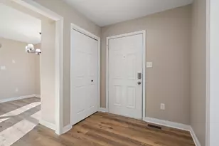 314 Hoffman Ct, Crown Point, IN 46307 - Photo 7