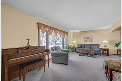 1004 Fran-Lin Parkway, Munster, IN 46321 - Photo 3