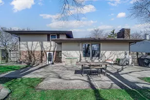 1004 Fran-lin Pkwy, Munster, IN 46321 - Photo 17