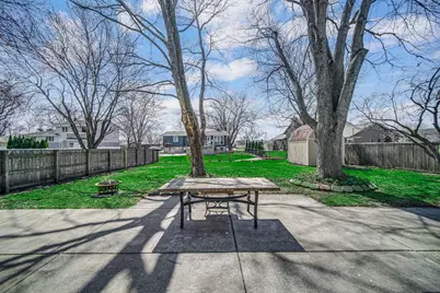 1004 Fran-Lin Parkway, Munster, IN 46321 - Photo 19