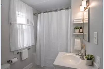 302 Bond Street, La Porte, IN 46350 - Photo 11