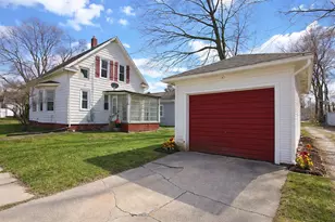 302 Bond St, La Porte, IN 46350 - Photo 7