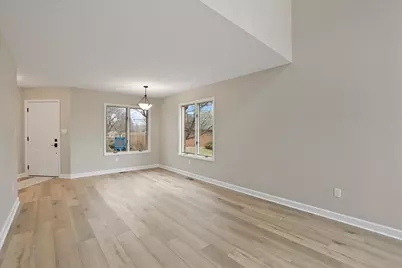 948 Cornwallis Lane, Munster, IN 46321 - Photo 5