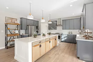 2747 Carrington Ct, Crown Point, IN 46307 - Photo 9