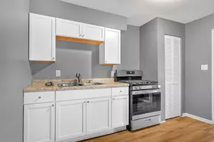 31 Tyler St, New Chicago, IN 46342 - Photo 5