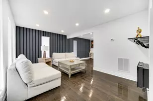 2585 Harrison St, Gary, IN 46407 - Photo 9