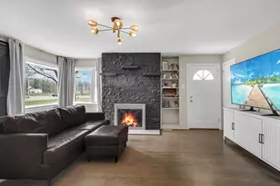 1710 Minnesota St, Hobart, IN 46342 - Photo 5