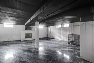 1710 Minnesota St, Hobart, IN 46342 - Photo 23