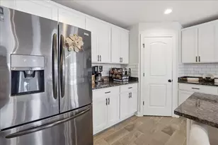 10132 Azalea Dr, Crown Point, IN 46307 - Photo 9