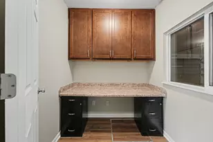 655 N 450 W, Valparaiso, IN 46385 - Photo 11