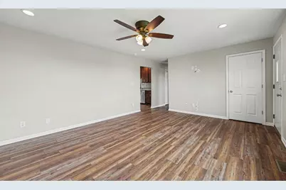 655 N 450 W, Valparaiso, IN 46385 - Photo 5