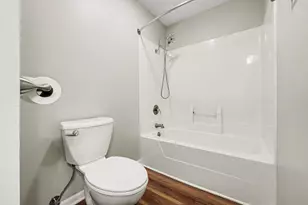 655 N 450 W, Valparaiso, IN 46385 - Photo 15