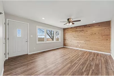 655 N 450 W, Valparaiso, IN 46385 - Photo 7