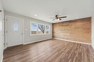 655 N 450 W, Valparaiso, IN 46385 - Photo 7