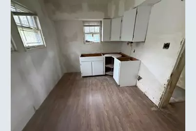 4408 W 10th Avenue, Gary, IN 46404 - Photo 5