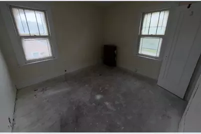 4408 W 10th Avenue, Gary, IN 46404 - Photo 9