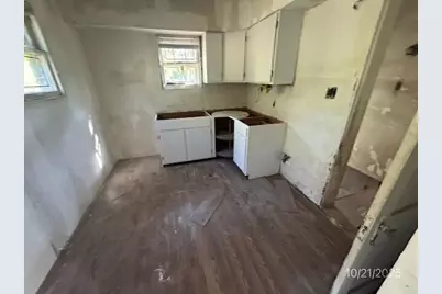 4408 W 10th Avenue, Gary, IN 46404 - Photo 5