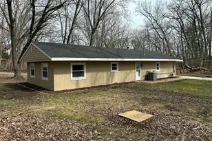 4609 Bear Ln, Valparaiso, IN 46383 - Photo 17