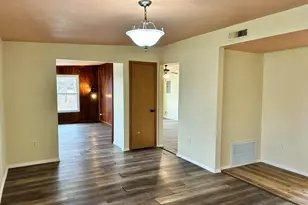 4609 Bear Ln, Valparaiso, IN 46383 - Photo 7