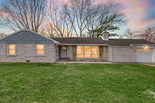 2446 Forest Park Dr, Dyer, IN 46311 - Photo 1