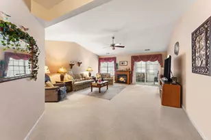 7035 Tompkins Ct, Griffith, IN 46319 - Photo 5