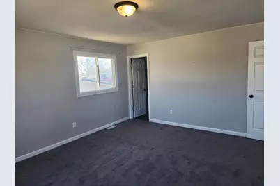 414 Sassafrass Drive, Valparaiso, IN 46385 - Photo 5