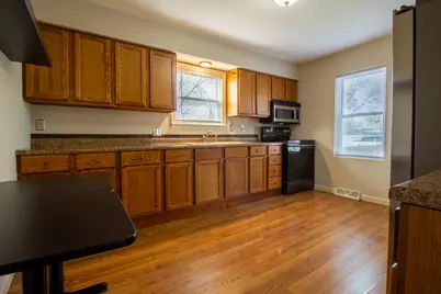 214 N Dwiggins Street, Griffith, IN 46319 - Photo 5