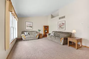 5824 Arrowhead Ct, Schererville, IN 46375 - Photo 3