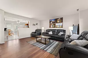 1823 Beech Ct, Crown Point, IN 46307 - Photo 3