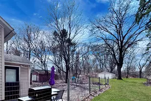 2152 Crisman Rd, Portage, IN 46368 - Photo 13