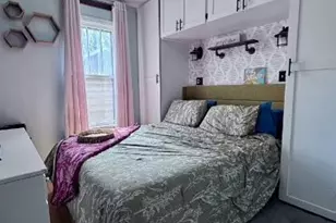 2152 Crisman Rd, Portage, IN 46368 - Photo 7