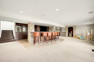 195 Amhurst Pl, Valparaiso, IN 46385 - Photo 23