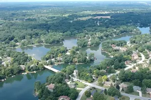 195 Amhurst Pl, Valparaiso, IN 46385 - Photo 45